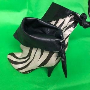 Like new worn 1x zebra print leather booties